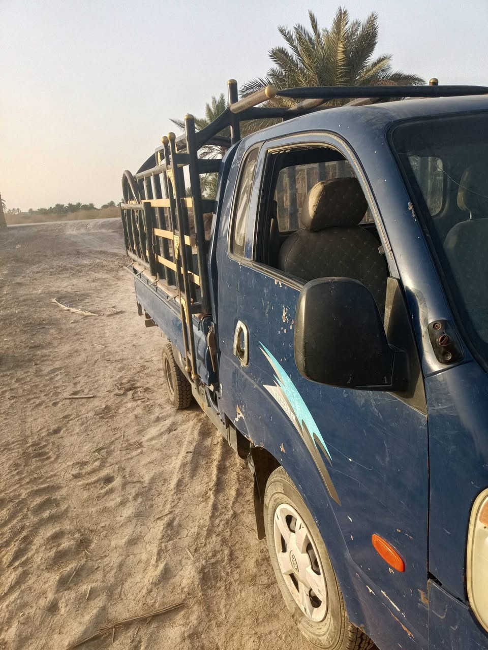 كيه للبيع موديل ٢٠٠٧ جاهزه مكينه ٢٧٠٠مكفوله من ضربه سعر ٦٠وبيه مجال ***********
