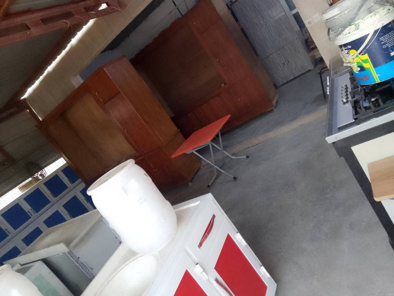 ⛔️كاونترات
⛔️كاونترات
⛔️طباخات  مصري شرط الشغل 
⛔️ميز حلاقه 
⛔️مولد بانزين
⛔️تخم قنفات 
⛔️ كنتور صاج
⛔️سچين باله
⛔️بوفيه سليمانيه 
⛔️ تخت نفرين+تخت نفر 
⛔️ مجمده +ثلاجه 
شرط الشغل
الموقع قريه اشريعه الشارع العام للستفسار عل الاتصال الرقم ***********
