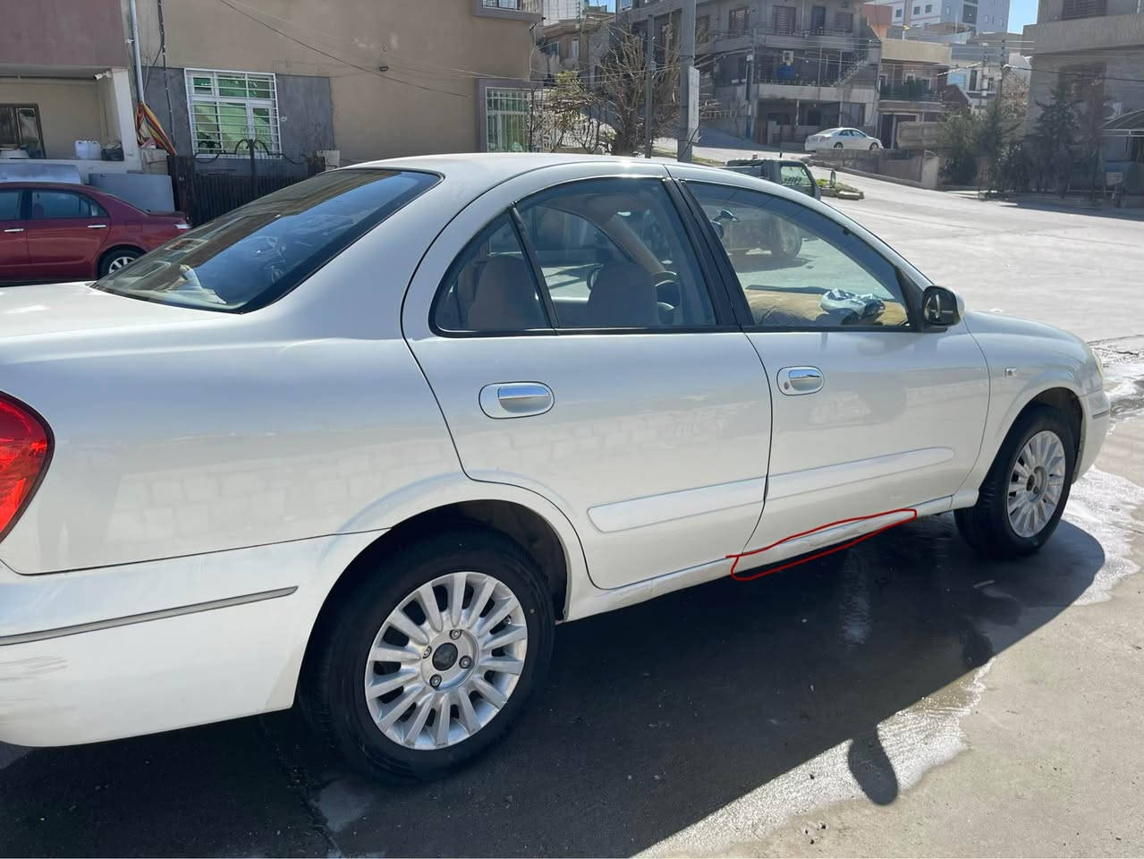 نیسان سەنی مۆدێل2009 یابانی گێڕ ئۆتۆماتیک مەکینە رەش گێڕ و مەکینەی بەشەرت  تەبرید سارد 🥶 و گەرم بەشەرت 4تایەی تازەی لەژێردایە دۆستەی لای سەکن بۆیاخە و 2پەڵە ساردی بچووکی هەیە شایەنی باس نییە 246هەزاری هەقیقی ڕۆشتووە  هەزەی هەتا2026تازەیە سەنەوی بەسەرچووە سەیارەکە ماڵی دۆستە ماسەفاتەکانی وەک 
ناوزەرد/چوارجام کارەبای/ئاوێنە کارەبای/کەلەو کۆنتڕۆڵ عەینەک/ویلکەپ یەدەنیکل مواسەفاتی تر 
لە دەعامی پێشەوە بۆ دەعامی دواوە بەشەرتی فیتەر  سەیارەکە ماشااللە دەوێت 
شوێن/سلێمانی
ئاسیا/***********
سعر/105گەڵاو معامەلە السليمانية, العراق
