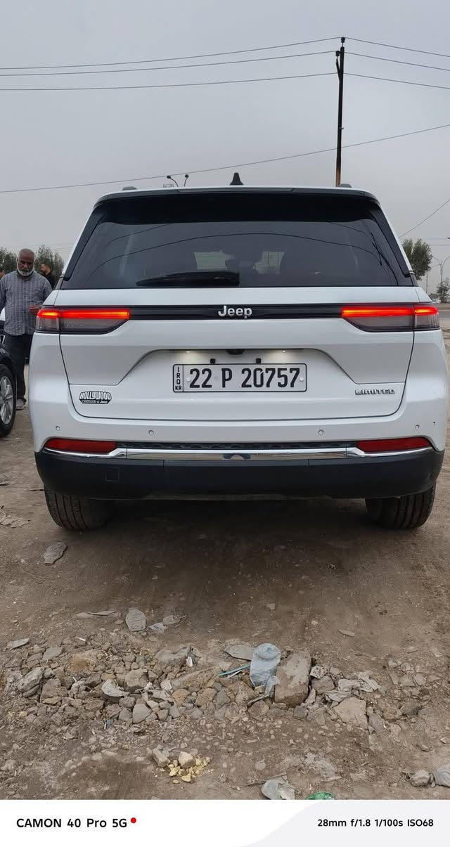 السلام عليكم للبيع جيب كراند شيروكي موديل 2023
فول مواصفات عدى الفتحه حادثها جاملغ سايق فقط الباقي مكفول بدون شواصي كير مكينه مكفولات صور الحادث موجوده  
رقم اربيل باسمي تحويل ثاني يوم
هزه جديده بشهر 12 مسويها 
سعرها 355 وبيها مجال بسيط 
مكانها بابل الحله نادر 
خاص او الاتصال ***********
