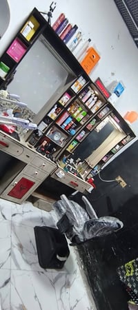 غراض حلاقة كامله • كرسي شيروكي • جهاز بخار