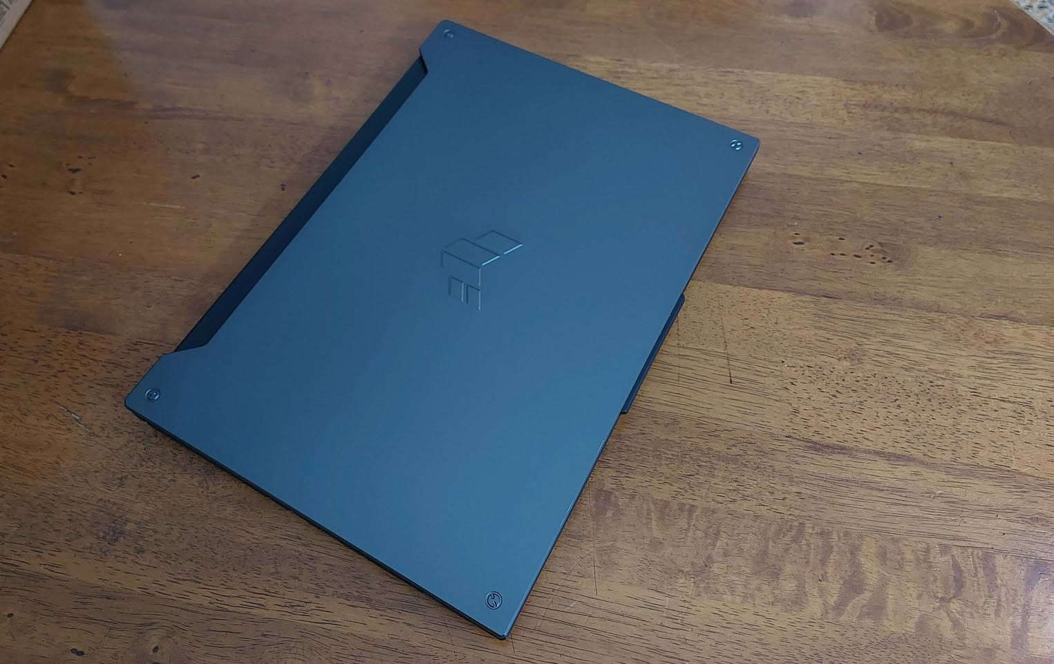 السلام عليكم .. لابتوب جديد  معالج كور اي 7 جيل  12 نوع H  ورام 16 كيكا  نوع ASUS وكرت RTX3050 وهارد 512 SSD وشاشة حجم 15.6 تردد 144 فريم ب 600$ للاستفسار الاتصال ***********  او  *********** (واتس )
