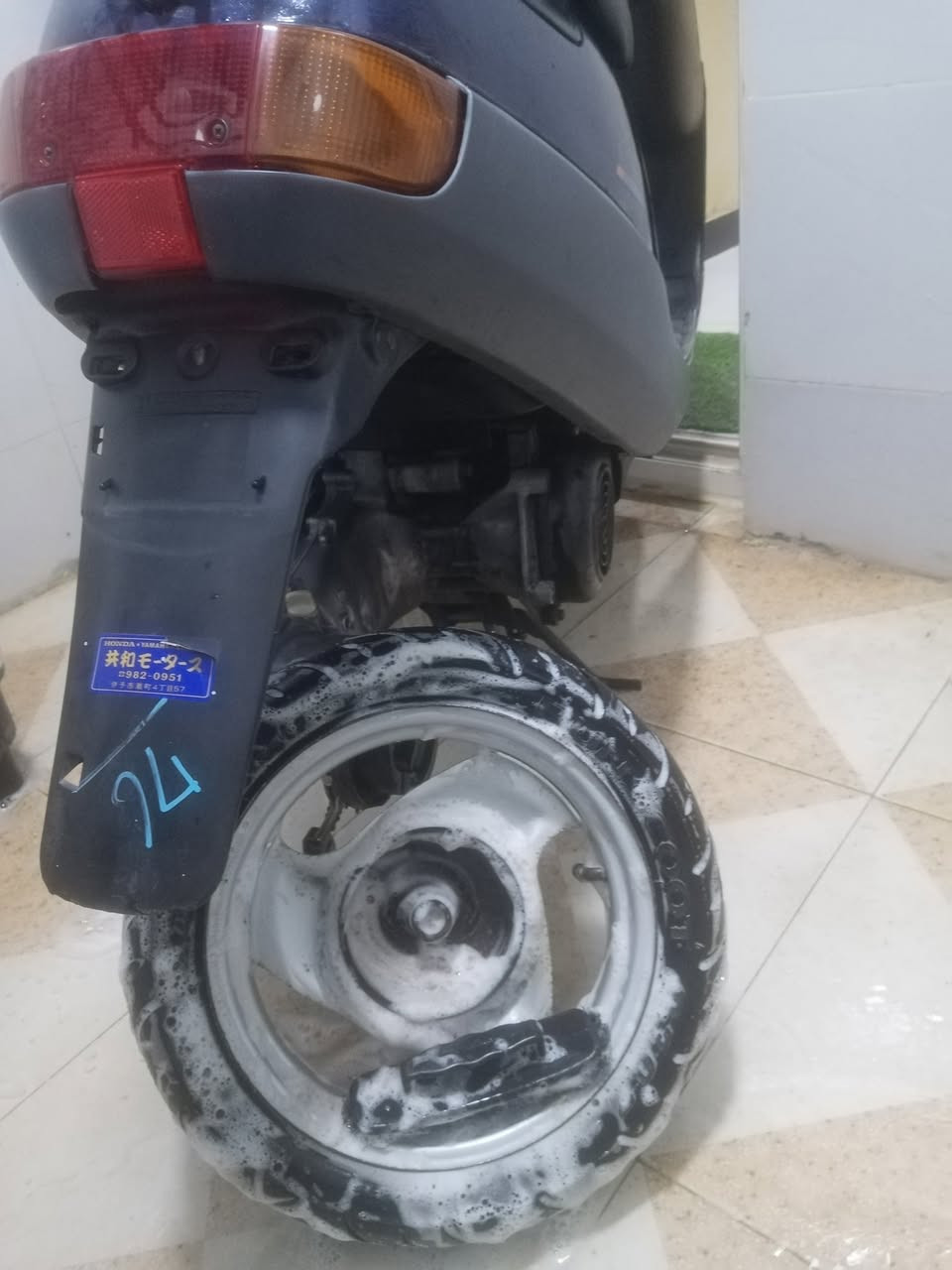 بتره للبيع طلعته بيدي شهر ١١ حاويه ع وضع البلاد شرط
جاهزه من الطول للطول وصلها موجود كله شغاله نقص باتري فقط شرط الفحص تخليله باتري كدامي وشغل وللعلم باتريه شاده بس مايدير قبل فتره خذته وخذاله كم يوم وهبط ابيعك من باب بيتي الدراجه حيل نضيفه ومداريه ***********
