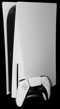 يعلن مكتب القمر للحاسبات عن وصول  بلايستيشن 5 (Fat Edition)🔹 الحالة: ن...