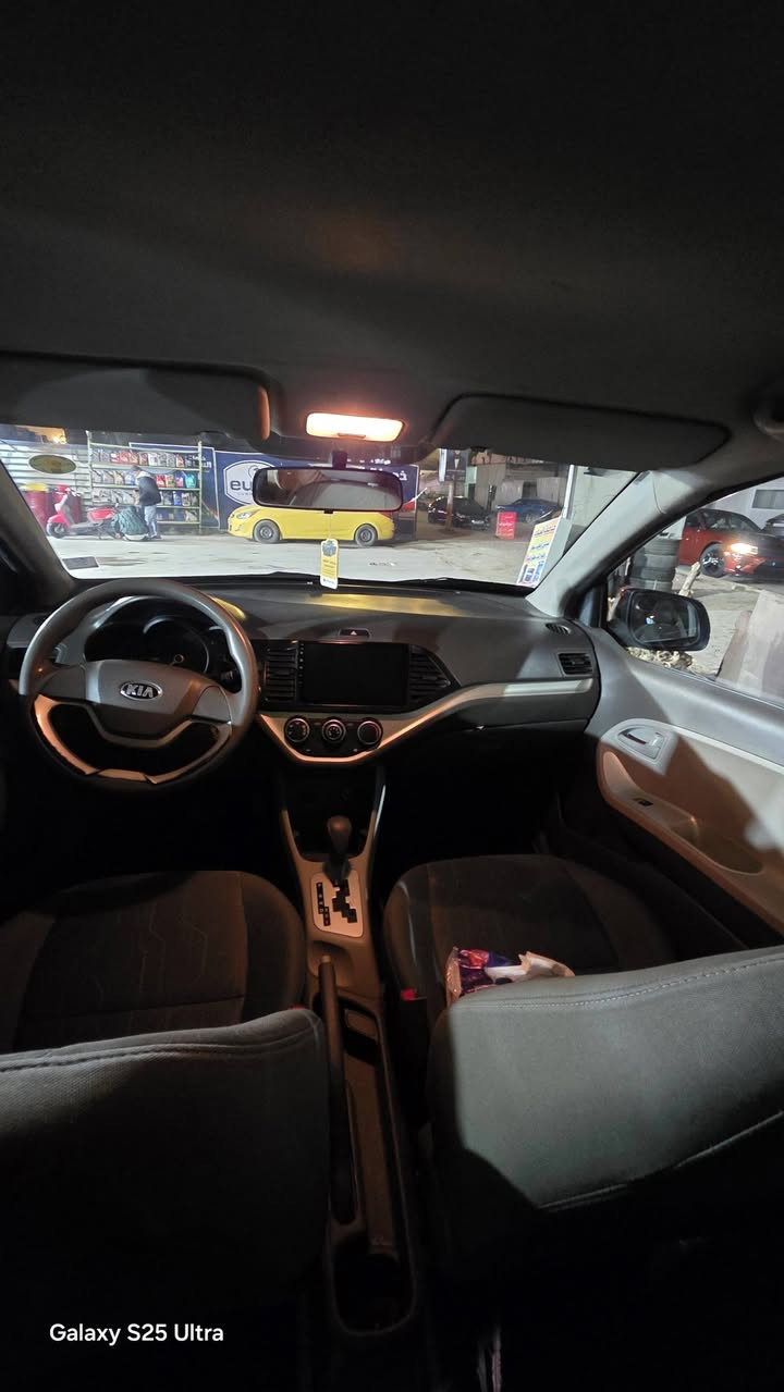 بيكانتو موديل 2015 خليجي بدون حادث ٤ سلندر 
ماشية 43 الف
تايرات جدد
شاشة اندرويد
بيها بارد بسيط
بدون صبغ 
سيارة نظيفة واستعمال منزلي جدا قليل
السعر 88
للتواصل ***********
