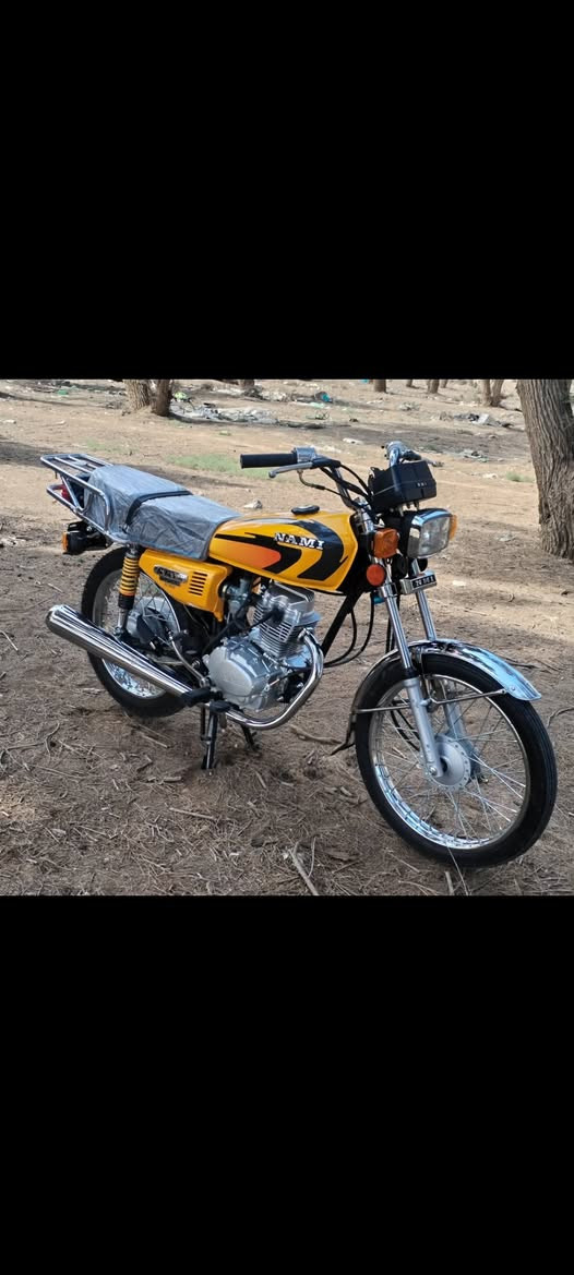 نامه اصلي شلامجة مديل 23 الدراجه نضافه فول دراجه مخزونه للي يدور نضيف وما مفتوح الدراجه مكفوله من التفيلس أوراق اصولي اصولي شرط الترقيم سعر خاص واسعارهن معروفه مو شراي لا تراسلني وتضل بس تعامل وتواعد مكاني مركز الديوانيه ***********
