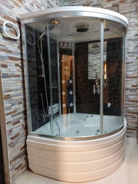 من رخصة الادمن مكلفة بالنشر ،شاور متكامل مع جاكوزي مع جهاز بخار يوجد د...