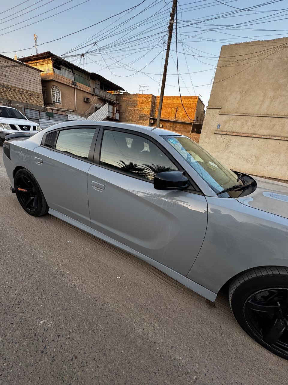 السلام عليكم مرخصت الادمن المحترم جارجر R/T دايتونا
موديل 2022 بيع مستعجل
بأسمي السياره تحويل ثاني يوم
مكينه 5700-8V المرغوب
فول مواصفات ماعدا التنتا
السياره ماناقصها شي 
ملاحظة: السياره بيها حادث امريكا كما موضح بالصور
وصار بيها حادث داخل العراق موجود فيديو بالمنشور
السعر :200(شدتين) وبيها مجال
العنوان :البصرة الجنينه
للاستفسار: ***********
