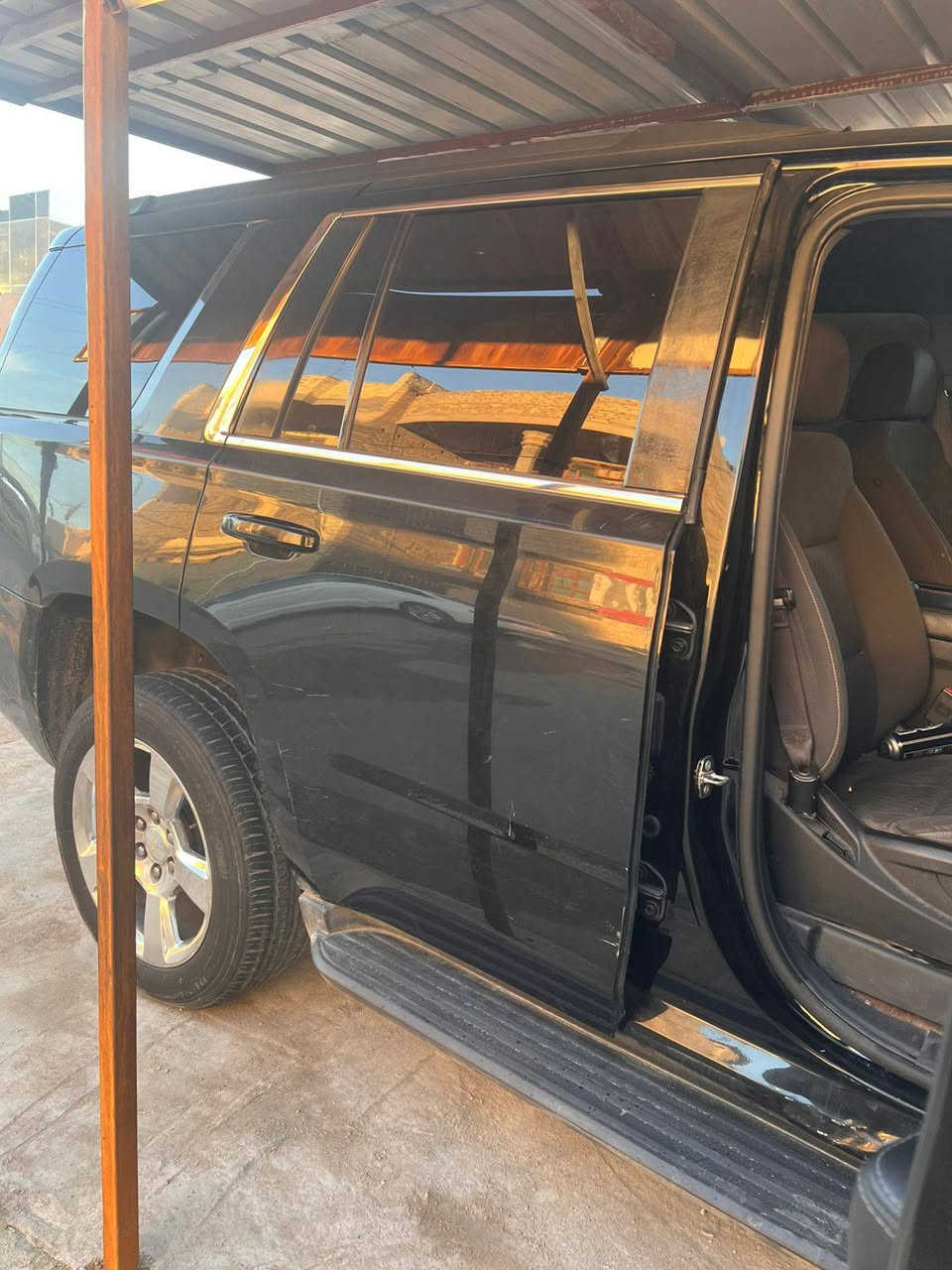 السلام عليكم تاهو موديل ٢٠١٧ ايل اس بدون بدون
كلك سياره داخله مفتوح شاصي ومرجوع نفسه 
بتره مو طويله السعر ١٣٥وبيه مجال محرك ما مفتوح 
***********
