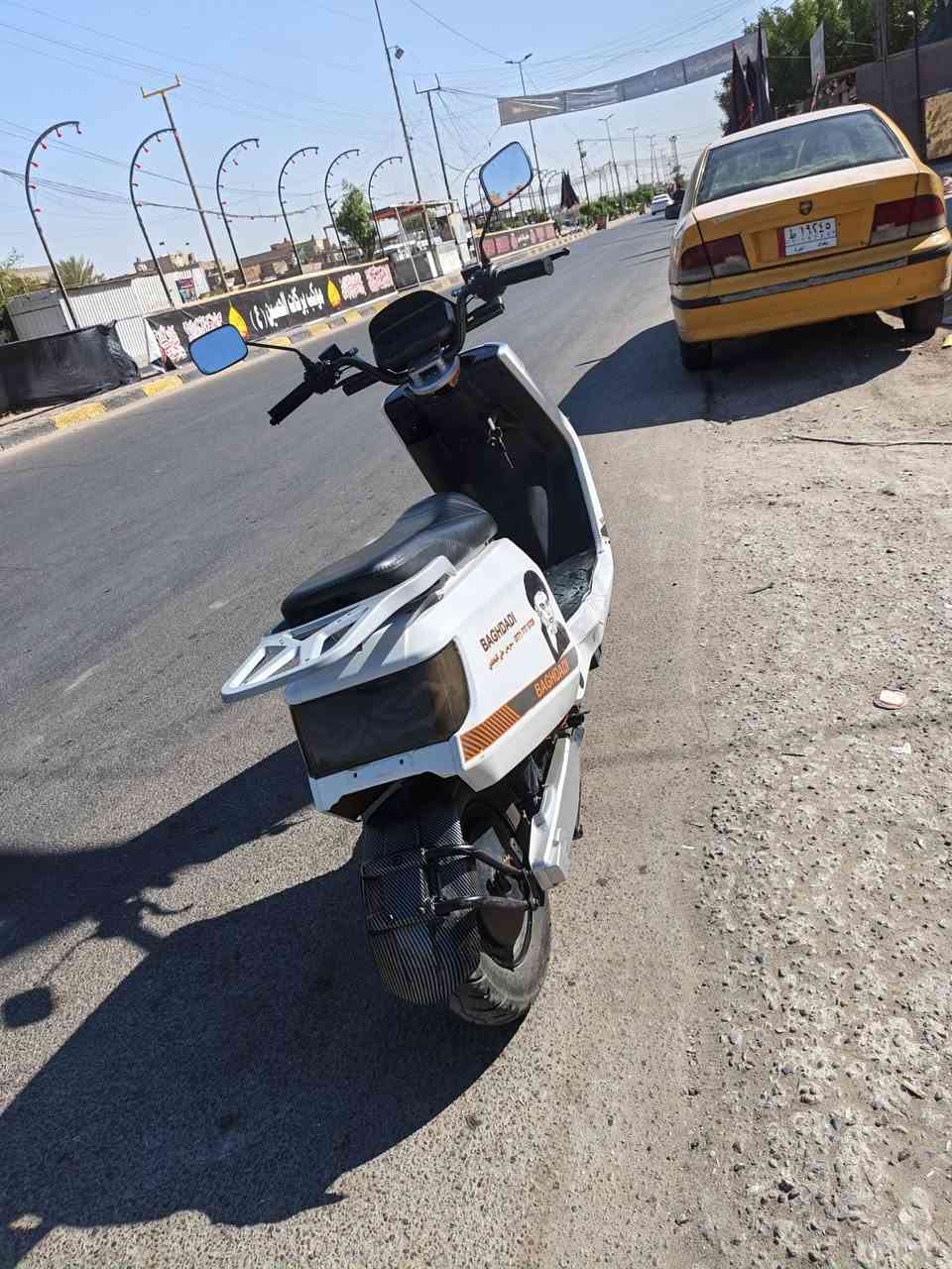 سلام عليكم عدي دراجه شحن لبيع نوع كاسحه دراجه حلوه بطرياته جدد 6باتري دراجه كلش حلوه حلوه مكاني بغداد بل مدينه لسعر 450وبيه مجال لطيبين رقم لهاتف ***********
