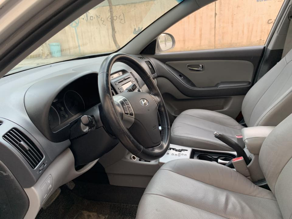 ئاڤانتی براوە براوە ٢٠١٠ فول  بەس سلایت نیە
هەمو گیانی بە شەرت گێرو مەکینە نە شەرت 
ژمارە مۆبایل :***********
شوێن رانیە . چوارقوڕنە
