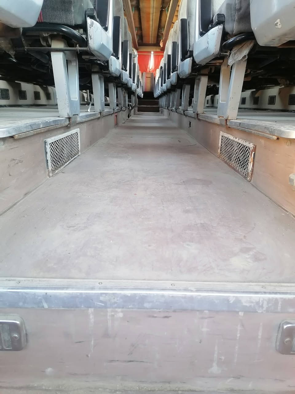 باص شبح موديل 92 رقم مارسيدس سياره جاهزه كير محرك اكسل تخم تاير حداديه خير من الله وصل خط وبحث خطها نجف بصره  سعر السياره 110 وبيها مجال
***********
