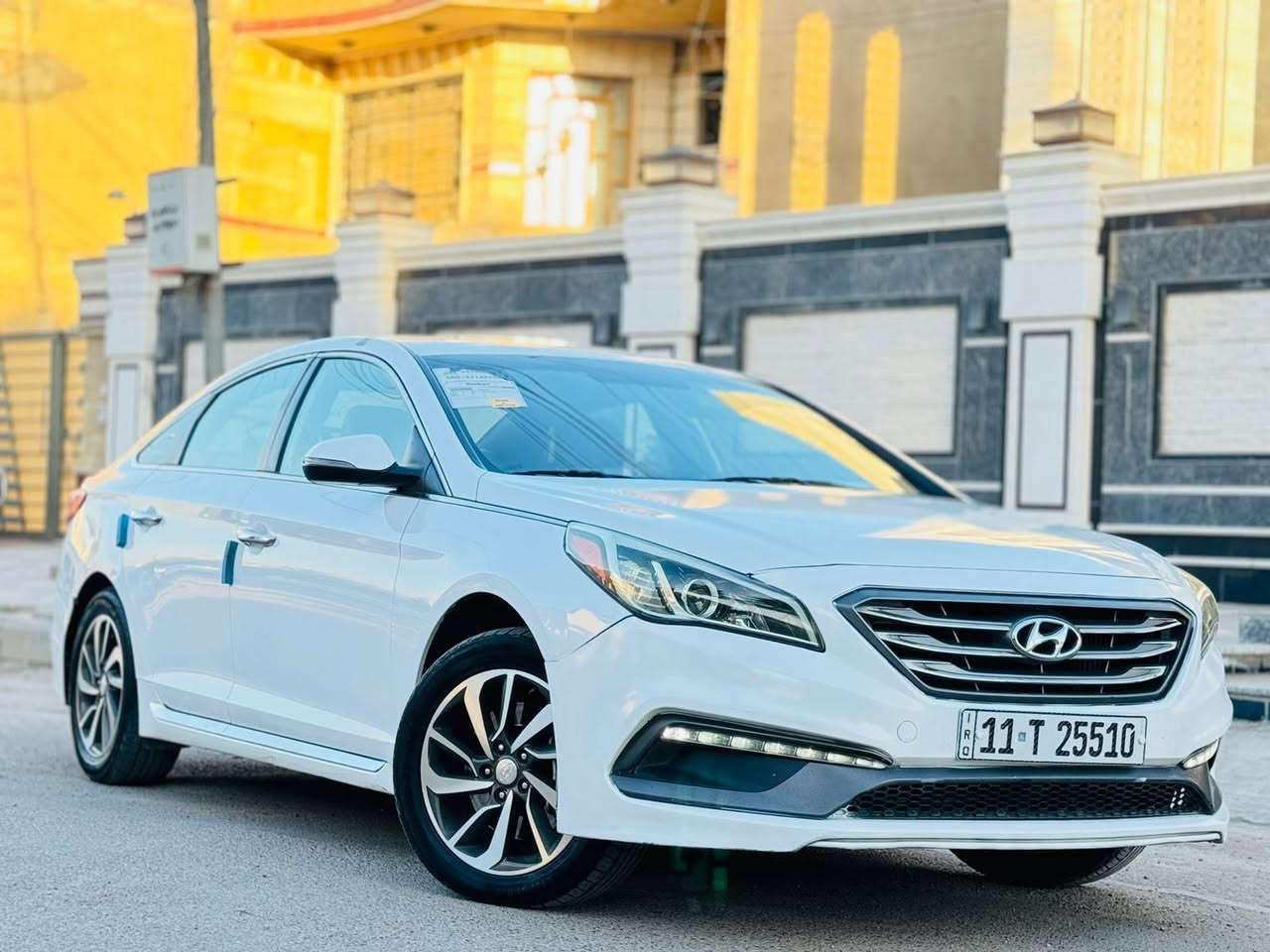 السلام عليكم للبيع سوناتا  2017
رقم بغداد بسمي هزه وفحص جديده 
حادثها قبق جنطه ومبدل بلادي الباقي كفاله عامه بدون دواخل بدون ايرباك بدون صبغ

معروضه 106 وبيها مجال 

رقم الهاتف ***********

مواصفات فول 1/1 عده الفتحه 
كشنات جلد + كهرباء 
رادارات جوانب 
تحديد مسار 
جنطه كهربائيه 
شاشه جبيره + كاربلاي 
شفتات ستيرن 
مثبت سرعه 
شاشه عرض اعطال 
انضمه قياده سبورت ايكو 
كشنات هيتر تدفئه 
مانع تزحلق 
تخم تاير 
حساسات امامي 
حساسات خلفيه 
ماشيه 88
لآيت لد 
لايت زنون 
تبريد ثلج 
اشاير مري
