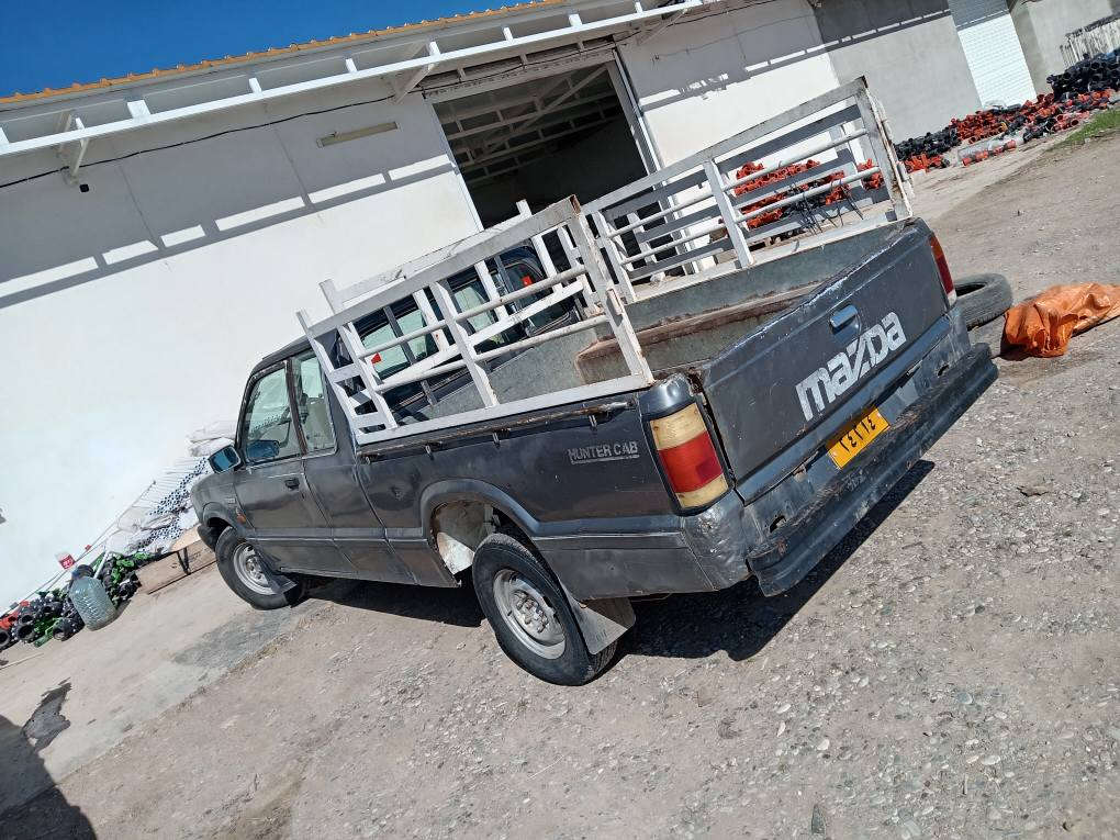 پیکاب مازدە مۆدێل 1990
*********** ديبيس, كركوك
