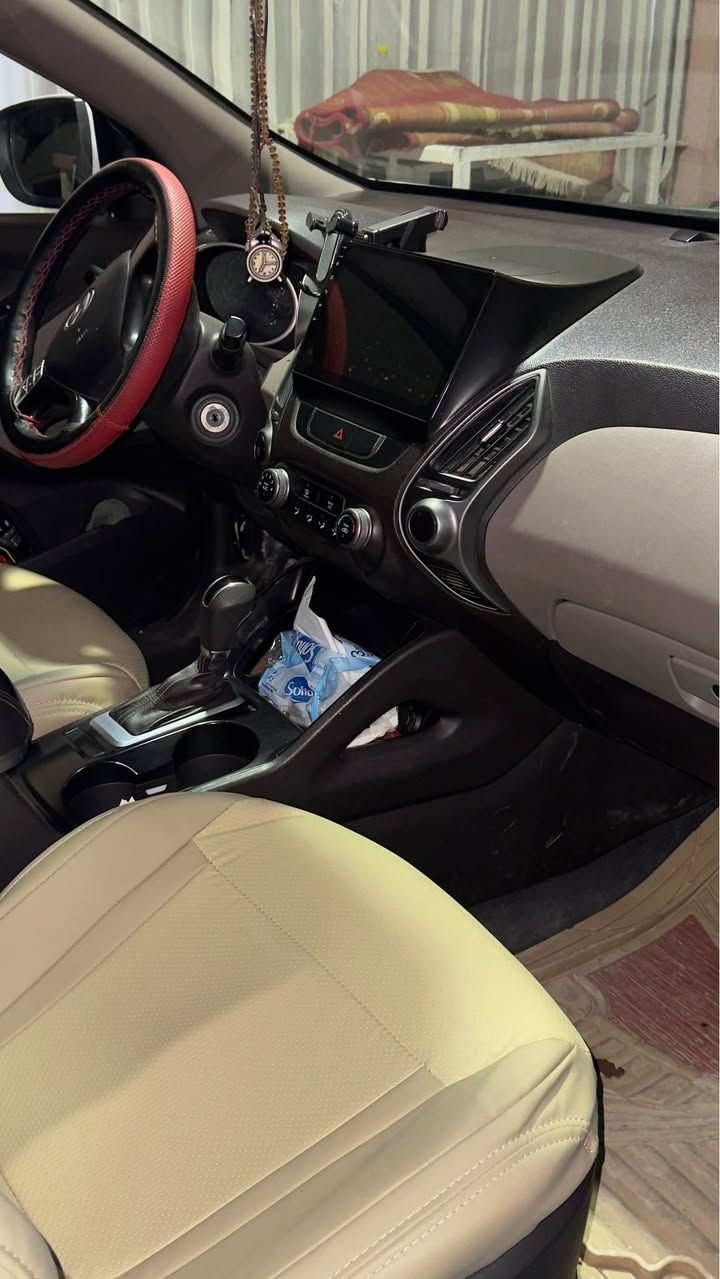 ✅السلام عليكم اقره المنشور قبل لا تتواصل وياي  
✅ توسان موديل 15 خليجي محرك 2000 
✅كير ومحرك وتبريد مكفولات 
✅ماشيه100الف كم  
✅السياره بيها 3قطع صبغ وبيها كم قطعه بارد السياره ✅شواصي ودواخل مكفولات مكانات الصبغ والبارد        ماشر عليهن بالصور  
✅السياره باسمي سنويه لل27 الفلوجة, الأنبار


**إذا كنت صاحب هذا الإعلان وتريد حذفه لأي سبب، رجاءا أرسل رسالة إلى الدعم الفني**