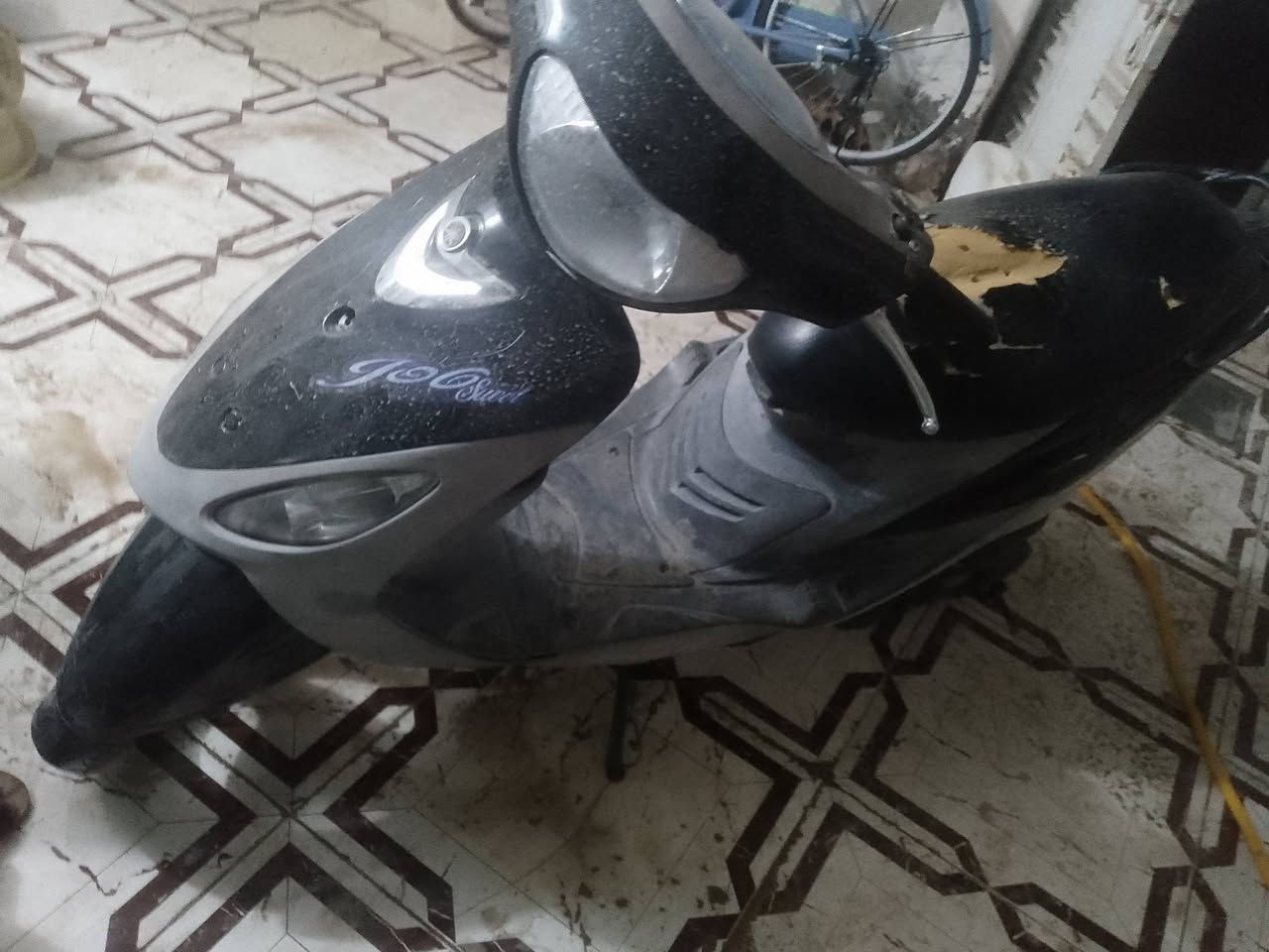 ماكس منغولي مكينه بلاد وعل شرط بيه نقص باتري شغاله هندر واحد نعومه نهضه وسرعه فول دراجه صافيه ما تخربط بيعها مشروطه عنوان سماوه حي شرطه سعر 575 شراي  بيع سريع ماكوا حجز اي واحد يجي  يشتري ابيعها اله تصال ***********
