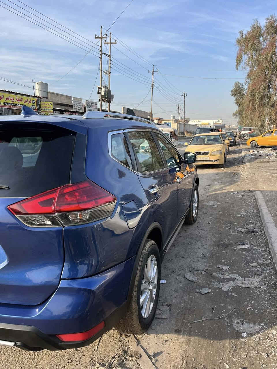 السلام عليكم
نيسان روج للبيع sv
موديل ٢٠١٧
ماشية ١٦٠
ضررها فقط صبغ بونيد اثر تقحيل بدون اي دواخل
حادثها بالقبق مال صندوق شوية ومصبوغ 
رقم أربيل باسمي سيارة جاهزة شرط مايعوزها برغي وضع شركة 
سعرها ١٦٠ ورقة وبيها مجال
مكان السيارة ناحية النمرود 
للاستفسار الاتصال على الرقم 
***********
