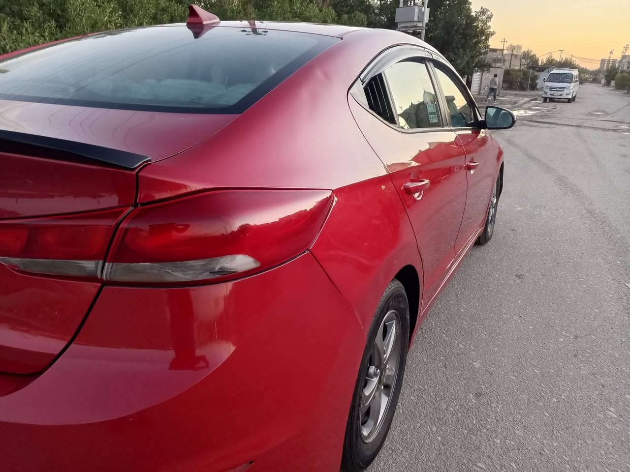 سلام عليكم الانترا 20017 رقم انكليزي هزه جديده باسمي حادثها أمريكا بنيد وجاملق صفحة السايق الباقي ليبل واحد مكينه 200 دوش الرواجز امبدله صدر امامي وخلفي جديد تخم تاير جديد شاشه السياره وتبريد وتدفئه  *********** ،العنوان بغداد  شهداء البياع السعر 1019 وبيهه مجال
