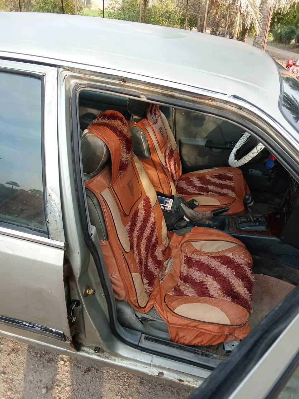 السلام عليكم  برنس فراشة للبيع موديل 1999رقم انبار مشروع وطني راعيها موجود شوكت متريدتحول گير ومكينة خير من الله اوتاماتيك محرك مفتوح السعر25 واتساب ***********
