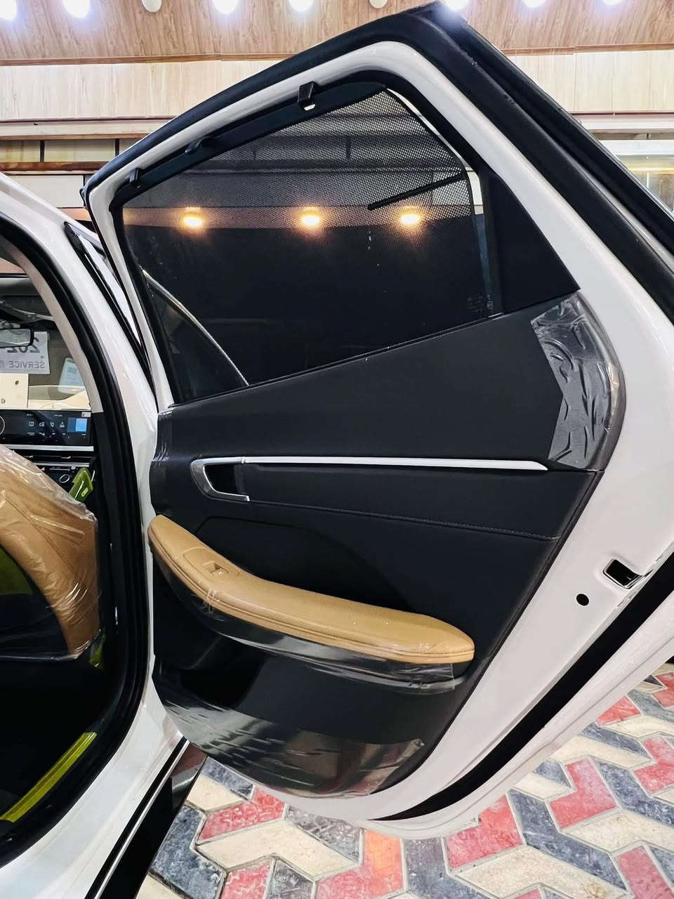 ‎‏ HYUNDAI Sonata 2024
خليجي 
ماشية 45 الف KM
نطخت  بنيد فقط مبدل نفس لون بلادي مكاني نجف 
*********** 
رقم اربيل ب أسمي 
اخوان السيارة خواته 240 
عارضة 220 وبيه مجال بسيط
