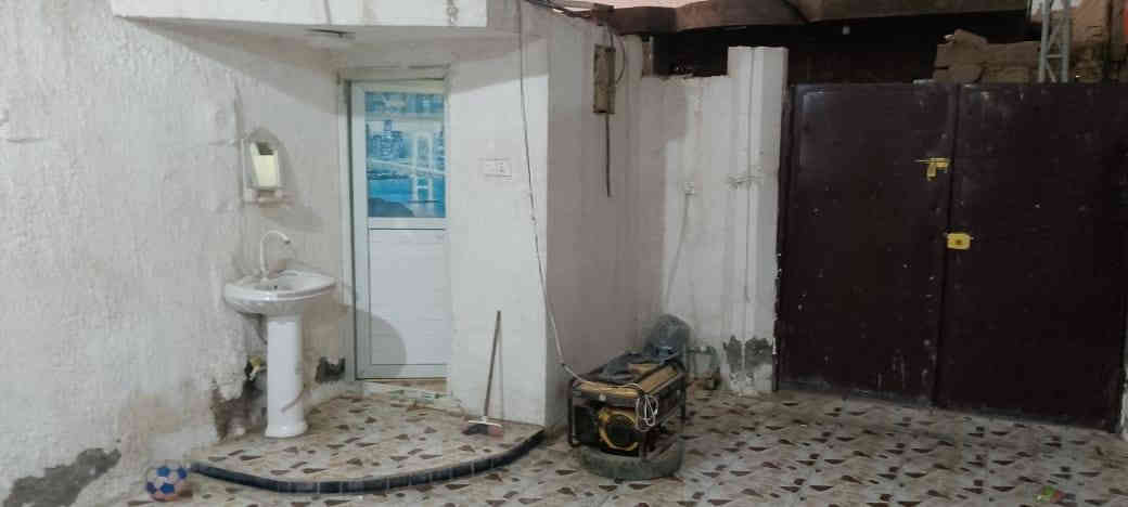 مشتمل للبيع مساحة 100م خلف عمارة فلاح الزبيدي يبعد عن شارع المطار 200م في منطقة حي المختار الثقفي الخمسة دونم زراعي مشمول بالتمليك حسب قرار 320  الاستفسار عن البيت الاتصال على الرقم ***********  مكتب الكوثر للعقار
