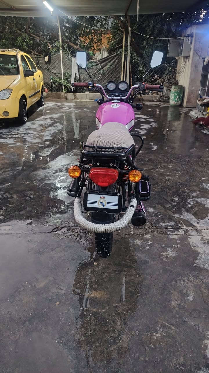 دراجة اصولية دايون نفخ اوراق كاملة موديل 22 نضافه فول بس راعيها مفارغلها غراضها اصليه مامبدل بيها شي كهربائيات كلها شغالة وشرط الفحص مكينه مثل متشوفون دراجه ممتعوبه سعرها 1900 وبيها مجال قليل للاتصال *********** مامتواجد علفيس
