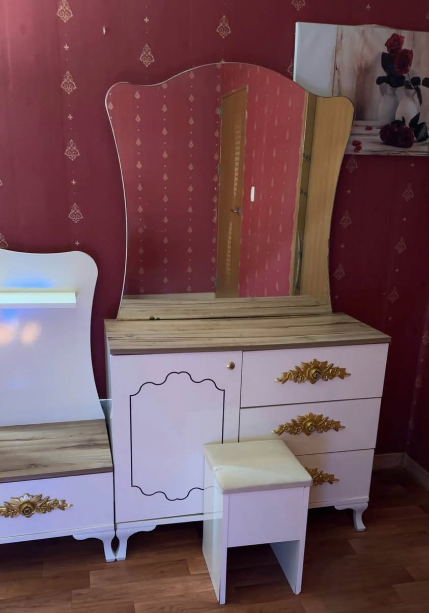 غرفة نوم للبيع


**إذا كنت صاحب هذا الإعلان وتريد حذفه لأي سبب، رجاءا أرسل رسالة إلى الدعم الفني**