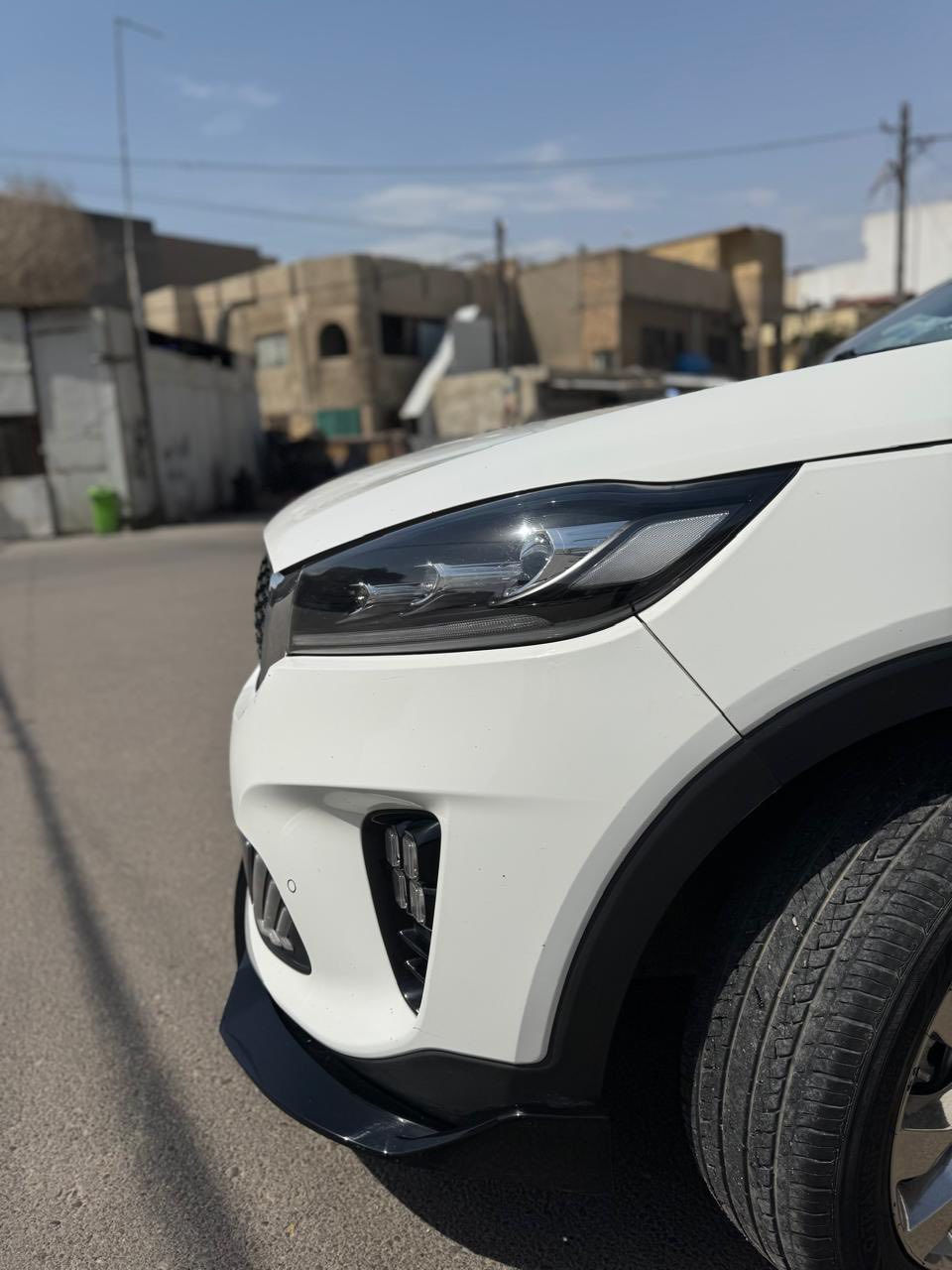 سورنتو 20 وارد خليجي مكفول من الضربة والصبغ ، العداد حقيقي 102 السيارة جاهزة ، المكان بغداد السعر 257$ وبيه مجال جداً بسيط لمزيد من المعلومات الاتصال على 27703929821
