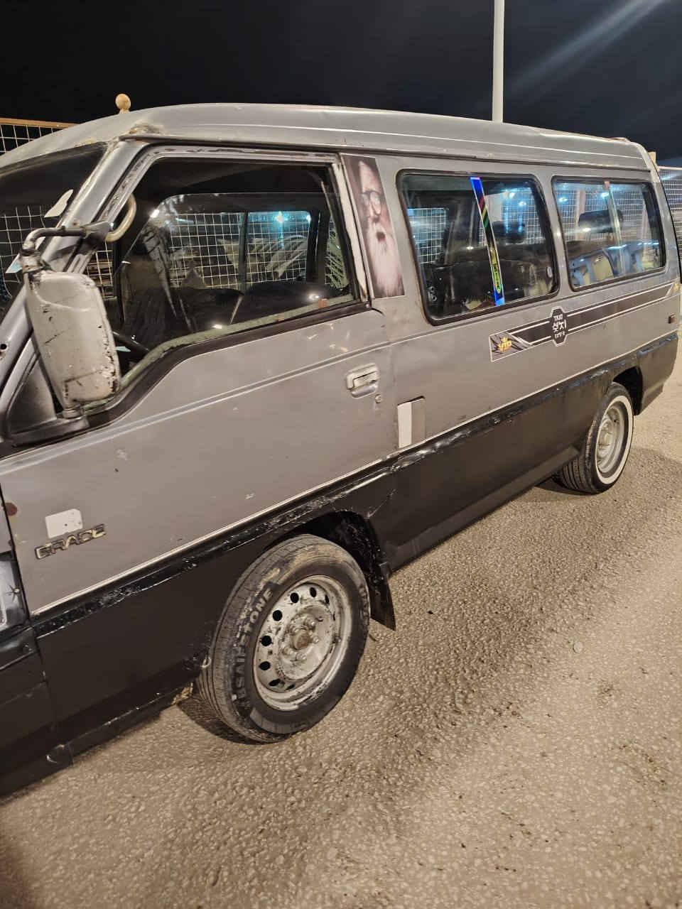 السلام عليكم  هوندا. للبيع سياره جهازه كير ومكينه مكفولات محرك مال بريجو 3000 رقم احمر بدون راعي سياره حلوه وجاهزه وناعمه بلاديه السعر 18وبيه مجال عنوان نجف كوفه***********
