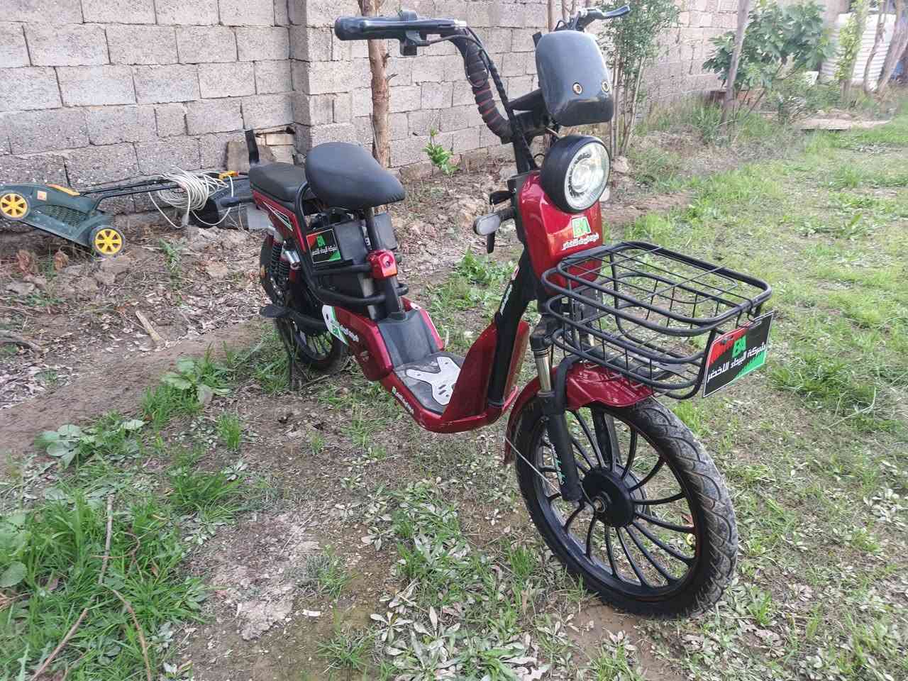 حجم 20 موديل 2024 دراجه كامله فقط مكسورة جامه مال البكلايت الخلفي دراجه نضيفه كلش عنوان بغداد جسر ديالى الجديد
رقم *********** بي واتساب
