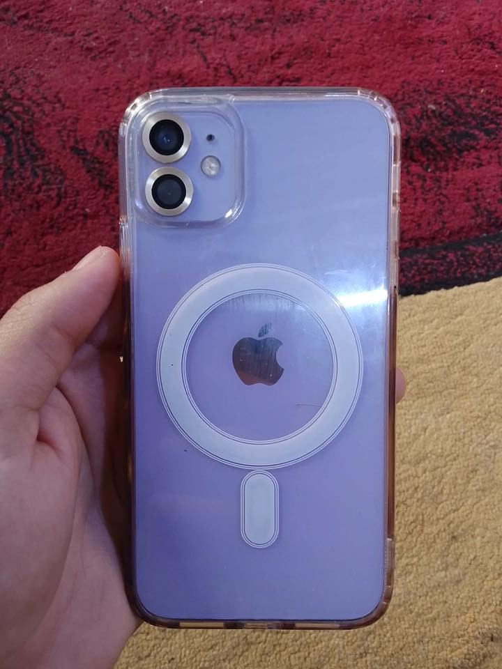 السلام عليكم جهاز آيفون 11عادي💜
شاشه مبدله اصليه 

بطاريه 75 بلادي 

ذكرا 128

فيس إيدي شغال 

تك سيمكارت 

السعر 150بيه مجال 

مكاني كركوك حي العسكري 

التوصل هذه رقمي ***********
