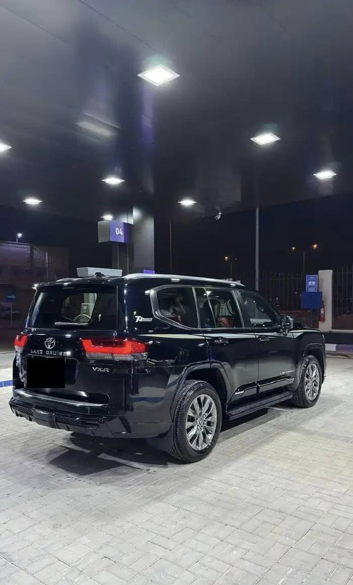 للبيع فقط وليس مراوس 
السلام عليكم ادوات كلك مكفول من الكص سرقه 

لاند كروز فكسار 2022 VXR فول موصفات 

مكفول من سرقه صبغ كص

تفاصيل وتساب موجود فقط

***********
