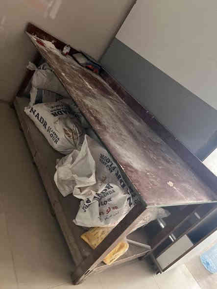 من رخصة الادمن متاح اغراض فرن كاملة للبيع المكان برطلة الاتصال على الرقم ***********/***********
