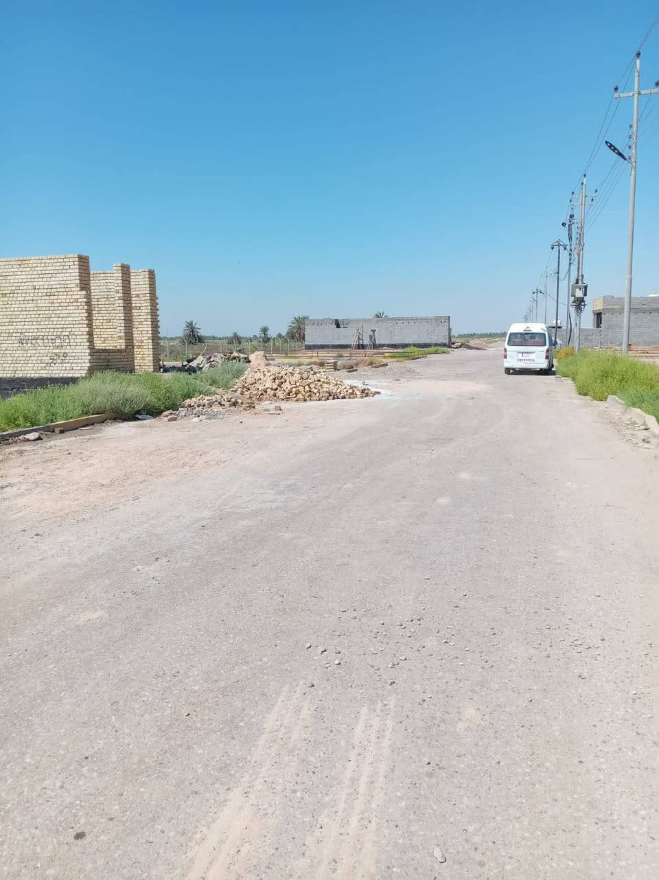 قطعه أرض طابو زراعي مابين حصوه والمشروع عله شارع عام مساحه ١٠٠.سعر١٥
‏‪***********‬‏
