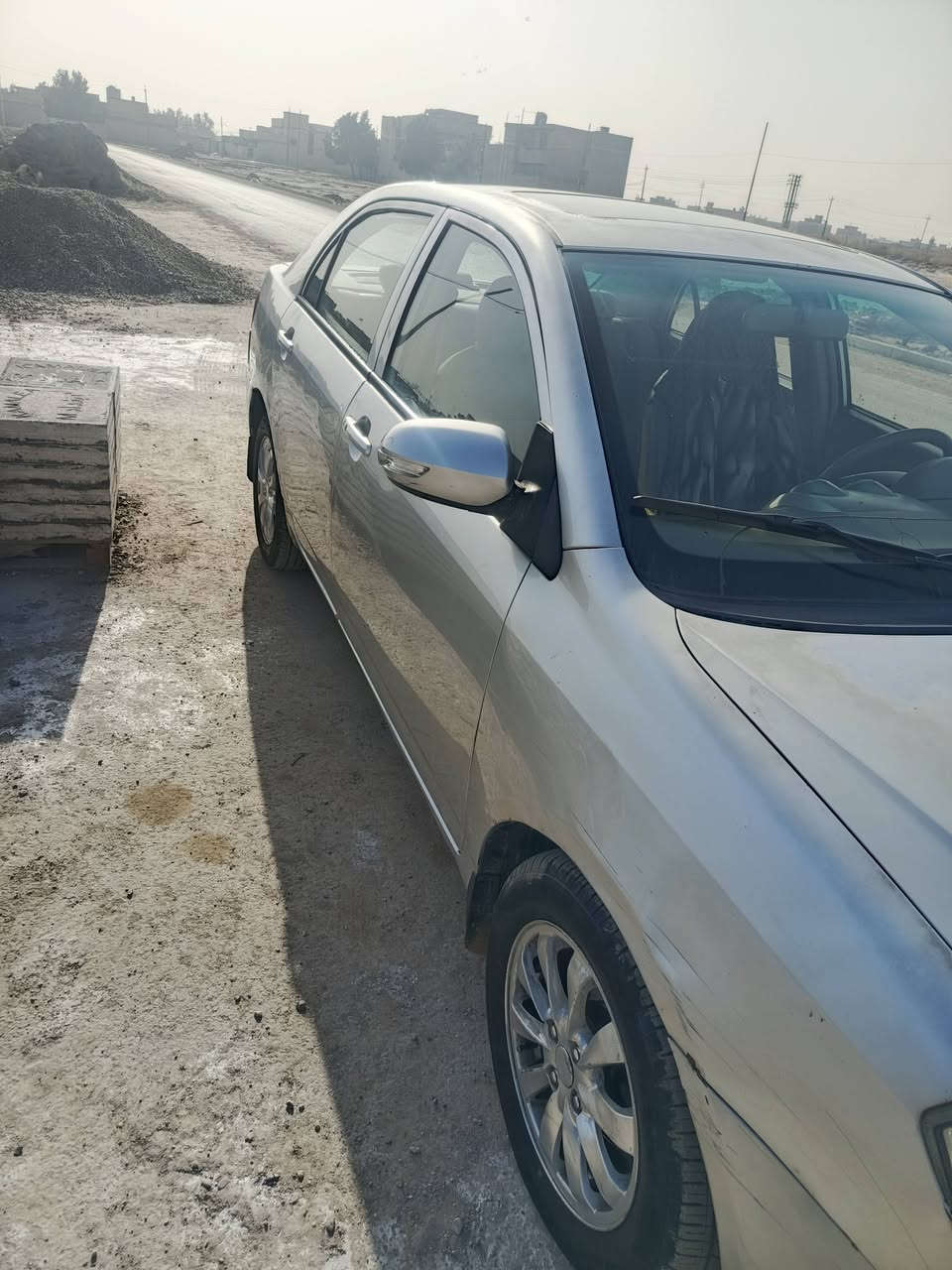 السلام عليكم سياره بي وادي موديل. 2013. للبيع للمكان نهايه حيور السياره خير من الله مكفواله كير محرك بلاد السعر 54 .السياره الرقم بغداد .*********** .  مكلف بل نشر .
