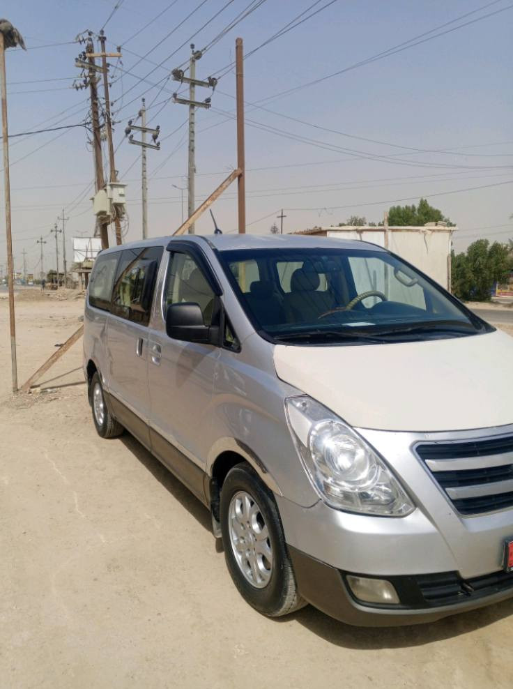 السلام عليكم ستاركس 2009 محوره مسكر سبلاين كير عادي سياره جديده كفاله من الصبغ جاهزه ماكينه جديده وحداديه  خير من الله رقم انجليزي مكان السياره الحله القاسم الاستفسار اتصال  ***********
