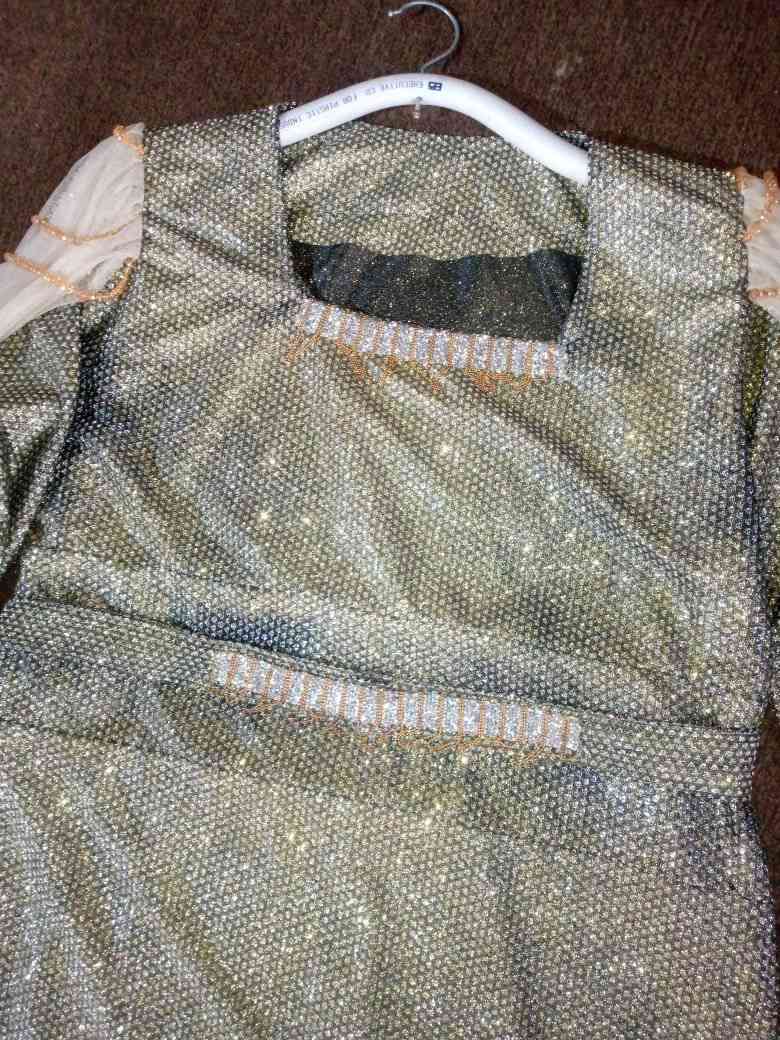 بنات هاذ فستان خياط لبسته بس مره ب مناسبه كلفني 25 حطن سعر واخذنه يلبس حد وزن 80


**إذا كنت صاحب هذا الإعلان وتريد حذفه لأي سبب، رجاءا أرسل رسالة إلى الدعم الفني**