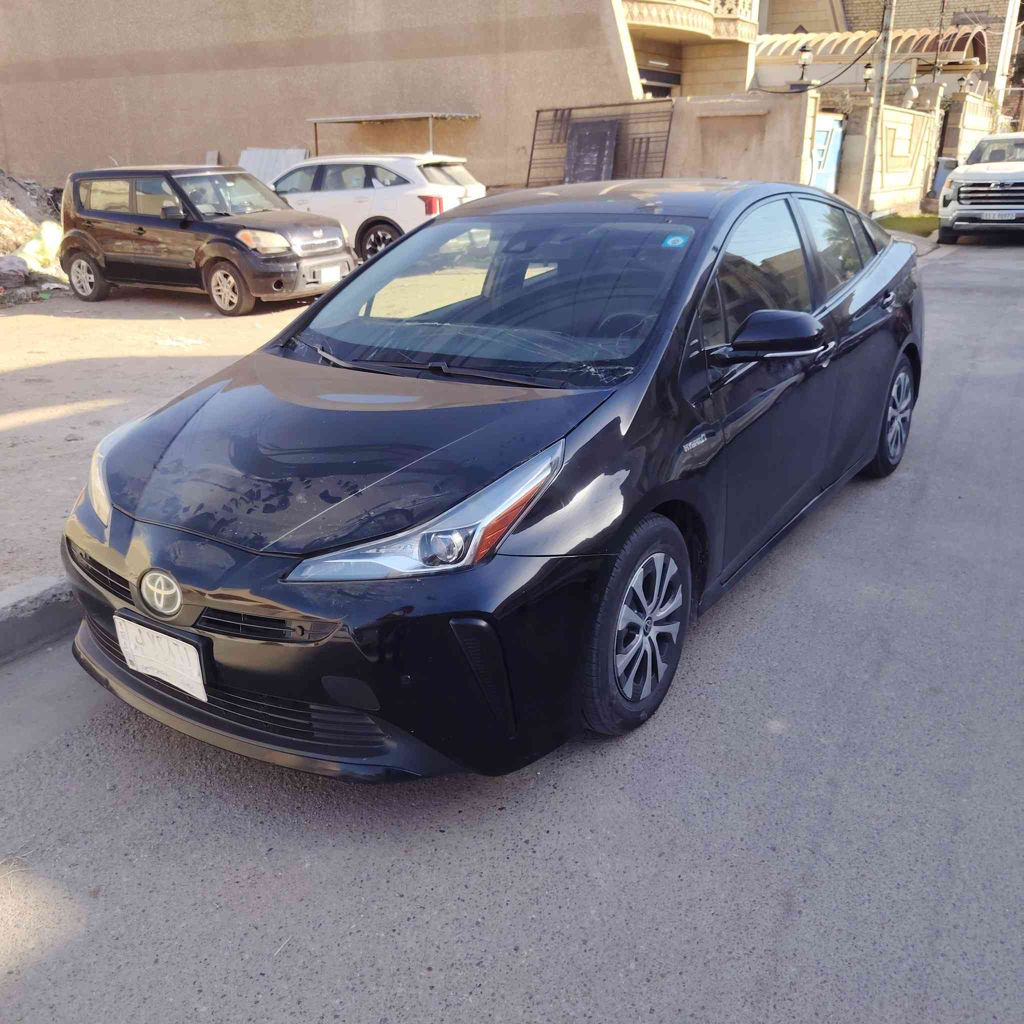 السلام عليكم للبيع بريوس ٢٢ هايبرد حادث باب السايق فول مواصفات السعر ١٤٨ مكان ابو غريب الرضوانيه للاستفسار الاتصال *********** /***********
