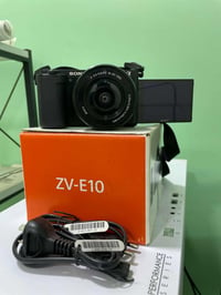 سوني zv10 • مستخدم قليل • مع بطاريتين