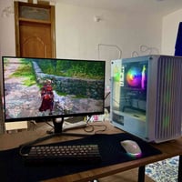 حاسبة متكاملة شغل والعب استعمال كلش قليل بسبب الانشغال  اشتريته قبل كم...