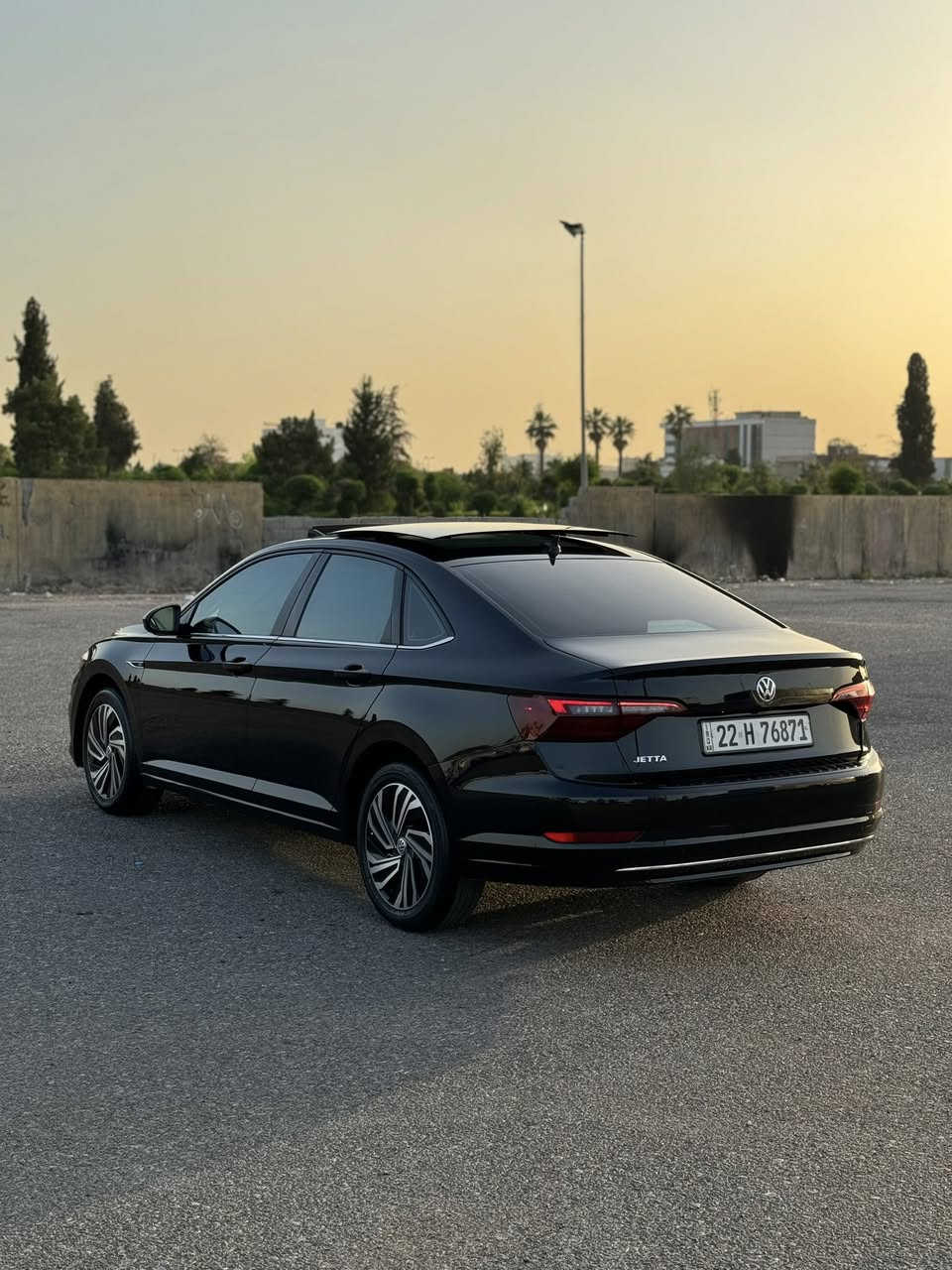 Jetta sel 2020
جیتە فول فول مواسەفات کوشین گەرم کوشینی دواوەش گەرم کوشین جلد شاشە ئەلیکترۆنی ناو ٣٢ رەنگ بەسمە شەخال رادار دواوە تەنیشت پێش پێشوو پشت کەپس رادێتە بوابە لایتەکانی بەردی گزۆز بیلادین هەموو رەقەموو سەنەوی هەموو نوێیە شوختو قۆپی نیە بئ ئیرباگ ٢ پارچەی هەیە جاملخی پشتی و دەرکەی  سبوخە ناودەرکەی سبوخە بنەکەی سەیارەکە هیچ مەسروفی نیە سەحری ١٦٧$مەحەمەلە ***********
