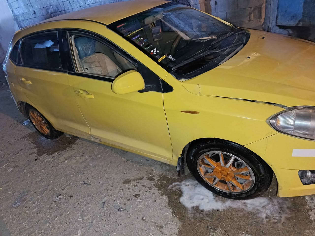 شيري فلاوين  مديل 13 جديده ونظيفه مكينه وكير كورلا بيكاتشو 1600 توني شادهن حداديه صار اسبوع من نافضهه باتري دينمو كهربائيات كلهه شغاله *********** البصرة, العراق
