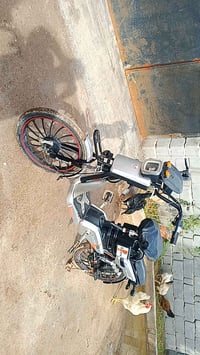 بدون بطارية • نضيفه • ناصرية