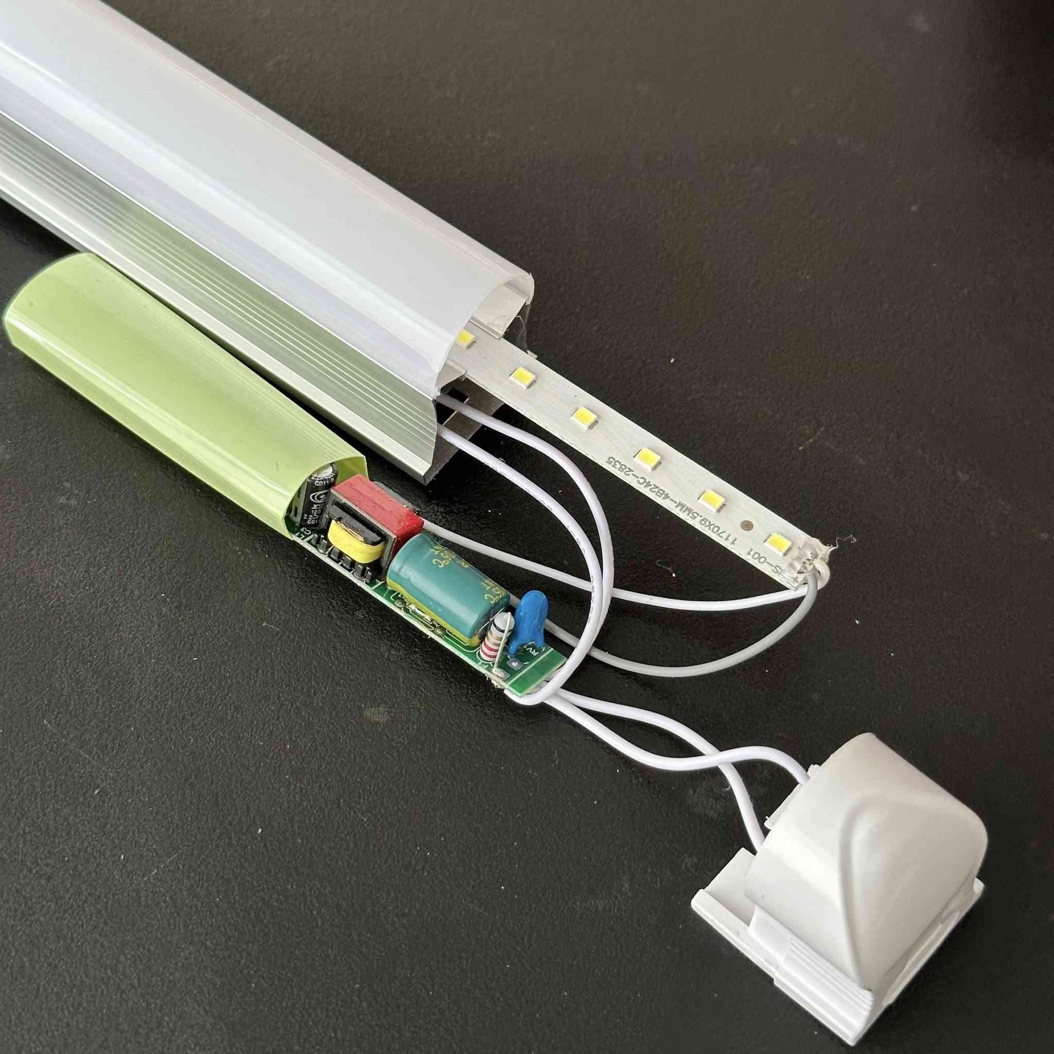 #LED #t8 #light #T5


**إذا كنت صاحب هذا الإعلان وتريد حذفه لأي سبب، رجاءا أرسل رسالة إلى الدعم الفني**