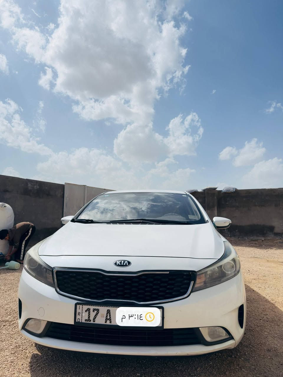 سلام عليكم سيراتو للبيع 2017 رقم مثنى دولي هزه وسنويه جديده  خليجي مكفوله من الفتح وتبديل والصبغ والمعجون فقط مكانات بارد بسيط سياره جاهزه من جميع النواحي ماشيه 188 الف حقيقي محرك وكير شرط  وحداديه جديده  دواخل نضيف كلش سياره وتبريد ثلج تخم تاير جديده    جديده سياره احله من صور
السياره استخدام شخصي
مواصفات سياره

مري شفط
تحكم ستيرن جهتين
ويل كب خمس
داخل لونين
لون ابيض صدفي
حساسات
كامره
شاشه
ريموت
بلاجكتور
محرك 1600 دوش المرغوب
 يدات ستيل

سعره سياره 139  وبيه مجال بسيط    ال شراي مكان سماوه اي استفسار اتصال *********** المو شراي لا يكسر بحلال العالم.
