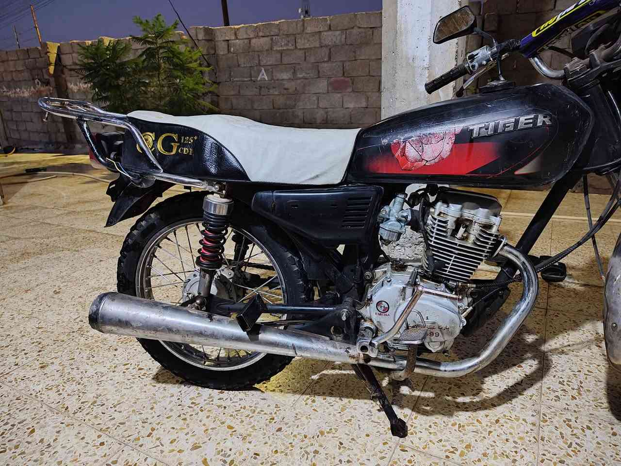 اماطور للبيع بارت خمسه 9نضيف كلشي شغال لايت شغال نشاط فول السعر 220وبيه مجال ***********
