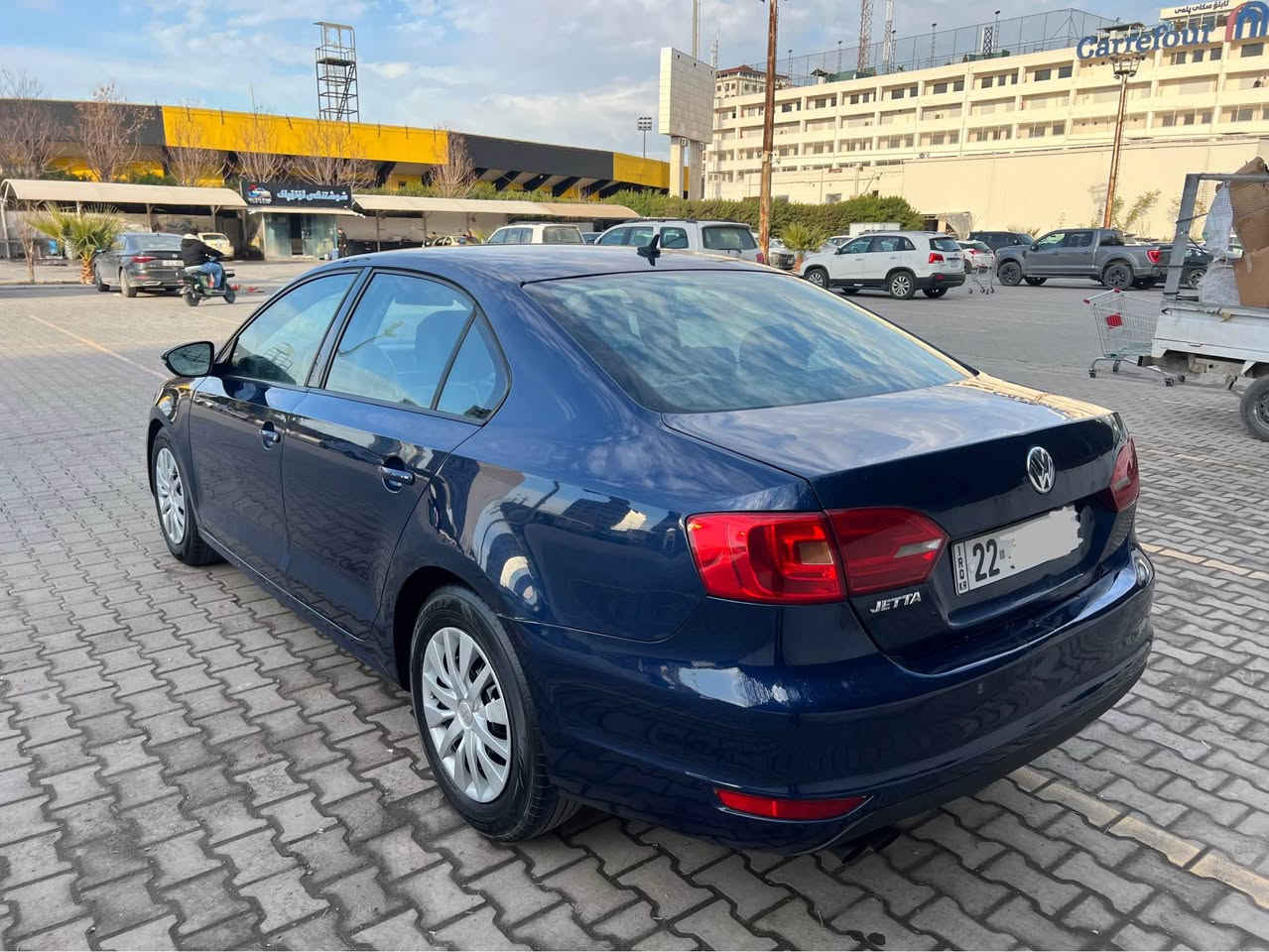 فرۆشتن و گۆرینەوە دەکەم ئەگەر بە دلم بی بە قست نابی 
سعر ٨٨ ورقە شوێن هەولێر ***********
جیتا ٢٠١٣ خلیجی تۆماتیک جام کارەبا abs تبرید مەرکەزی
مەکینە ٢٠ بێ تۆربۆ (مەرغوب)  گێرومەکینەوتەبرید بەشەرتە 
(٥پارچە سبوغ بێ لێدان پشت و پێشی کەپسە) فەحس وهەززە و رەقەم ی نوێیە  بەناوی خۆمە رەقەم هەولێر ە سەنەوی تازە بەسەرچووە سعر ٨٨ ورقە معمەلەکی خفیفی تێدایە ***********__ ***********
عربي
***********  مکان اربیل سعر ٨٨ ورقە  
جیتا ٢٠١٣ توماتیک خلیجي محرک ٢٠ بدون توربو رقم اربیل گیرومحرک تبرید تحویل بشرط سنویە الأن ساقط فحس وهزە ورقم جدید سنویە بإسمي ٥قطعە سبغ بدون ضربە سیارە مابي نواقص  سعر ٨٨ ورقە بها مجال قلیل مکان اربیل سیارە للبیع و مراوس أربيل, العراق
