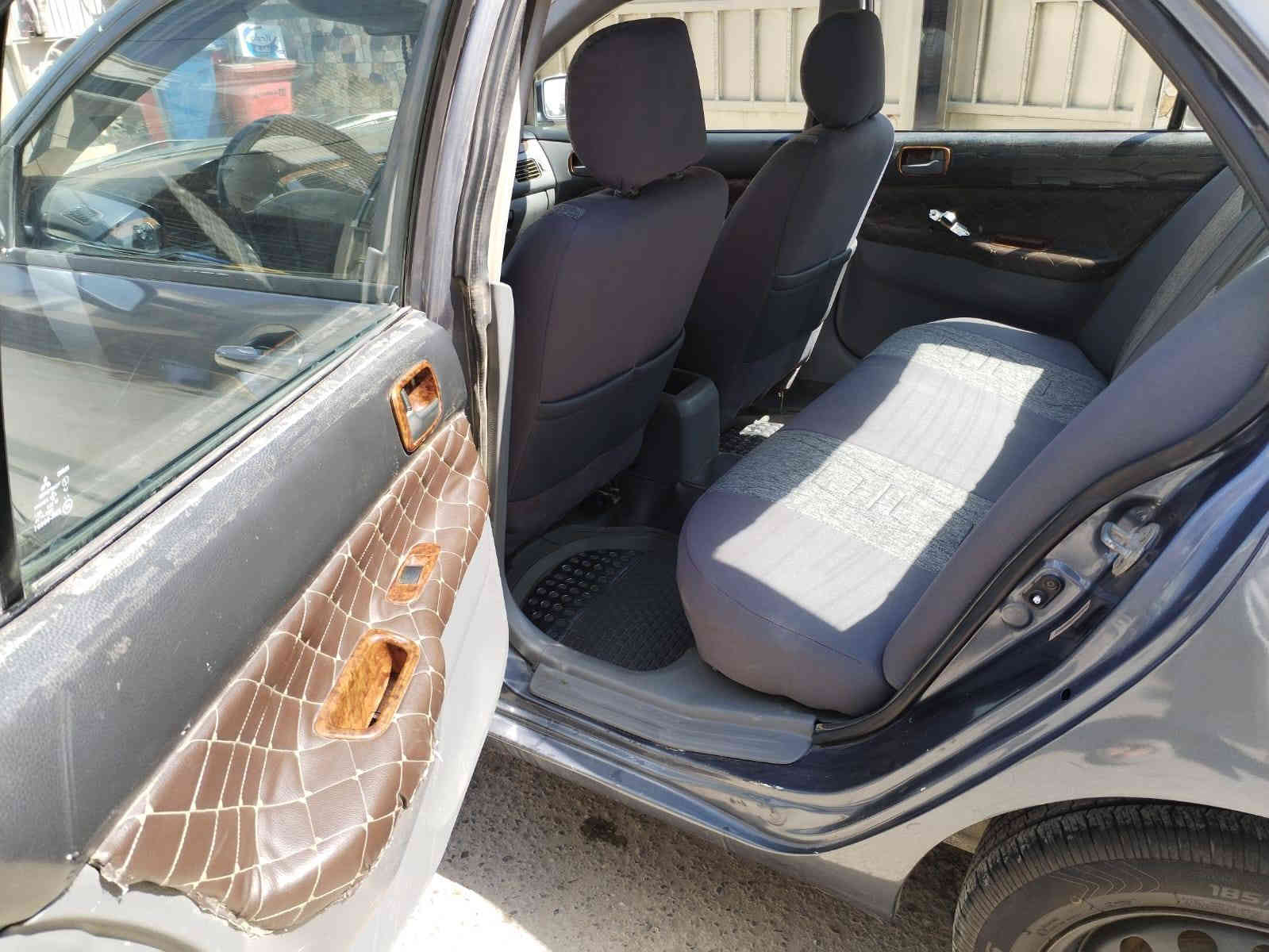 السلام عليكم لانسر موديل ٢٠٠٦ للبيع رقم بغداد انكليزي بسمي سنويه لل ٢٠٣٠ مصبوغه عام عدا القماره بيها طخه بالجاملغ الامامي والخلفي جوه البك لايت محرك ٢٠٠٠ ممتاز كير AT ابو الولف المرغوب صدر ممتاز جديد راديتر جديد تخم تاير جديد مابيها اي نقص فقط كمبريسر التبريد واكف للاستفسار الاتصال على الرقم *********** مكاني بغداد الغزاليه السعر 64 ورقه وبيها مجال جدا بسيط
