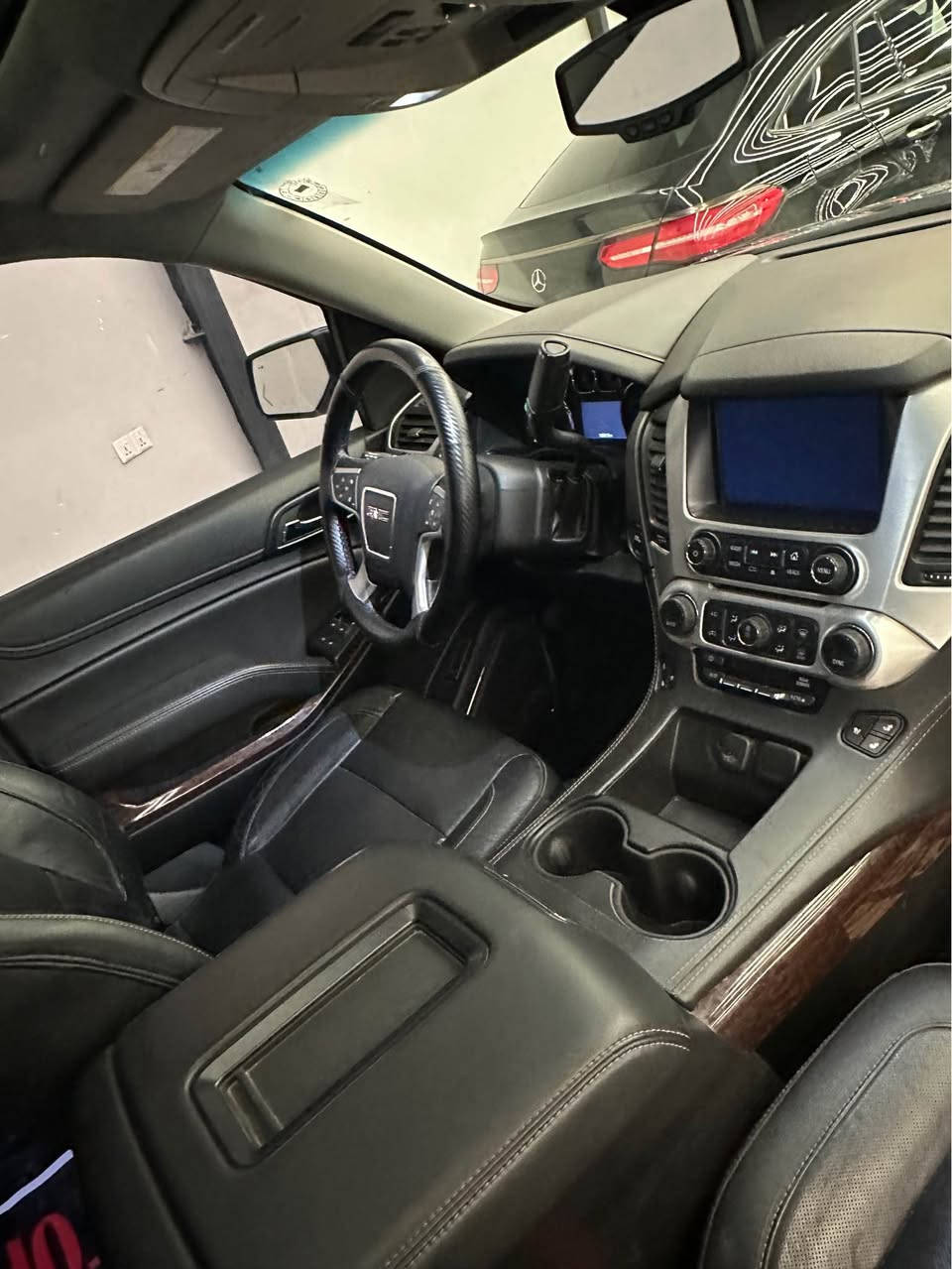 جي ئيم سي يوكون طويل ٢٠٢٠ قطعتين صبغ مكان سياره اربيل ١٢٧٠٠٠ كم ماشيه للاستفسار اتصل على ***********-*********** أربيل, العراق
