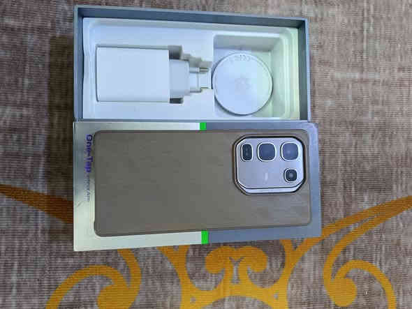 جهاز انفنكس نوت 50 برو جهاز جديد بالكارتون صاله 20 يوم من مفتوح
جهاز بطاريه 5200 
شاحن 90wبلاضافه شاحن لاسلكي 30w
عشوائية 16
ذاكره256
كامره قويه
الجهاز زلغ مابي حاله حال الجديد سعره 250 وبي مجال بسيط 
***********
